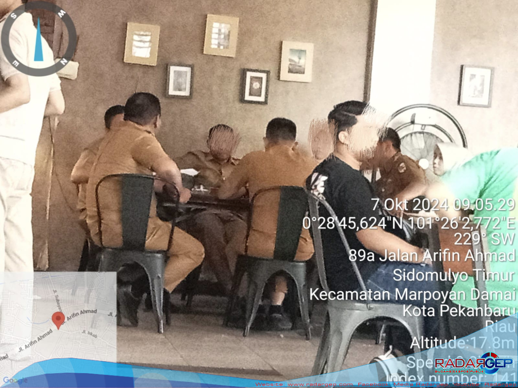 Duh! Sejumlah Oknum ASN di Pekanbaru Nongkrong di Kedai Kopi Saat Jam Kerja